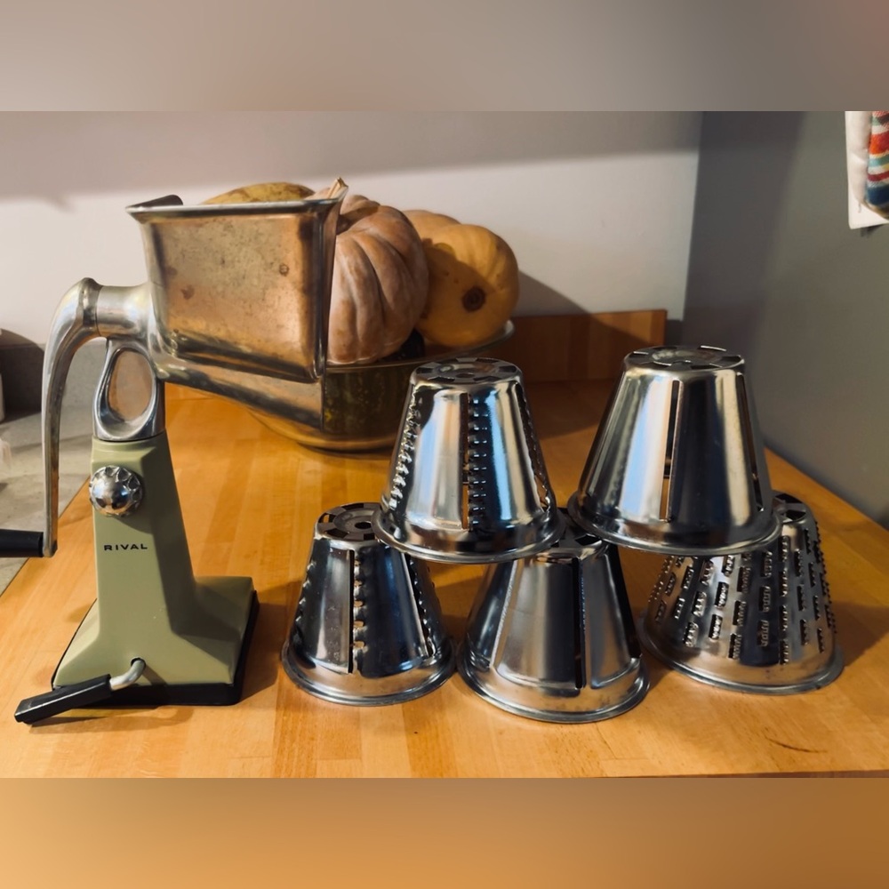 Vintage Rival Grind•O•Mat with vegetable grater set